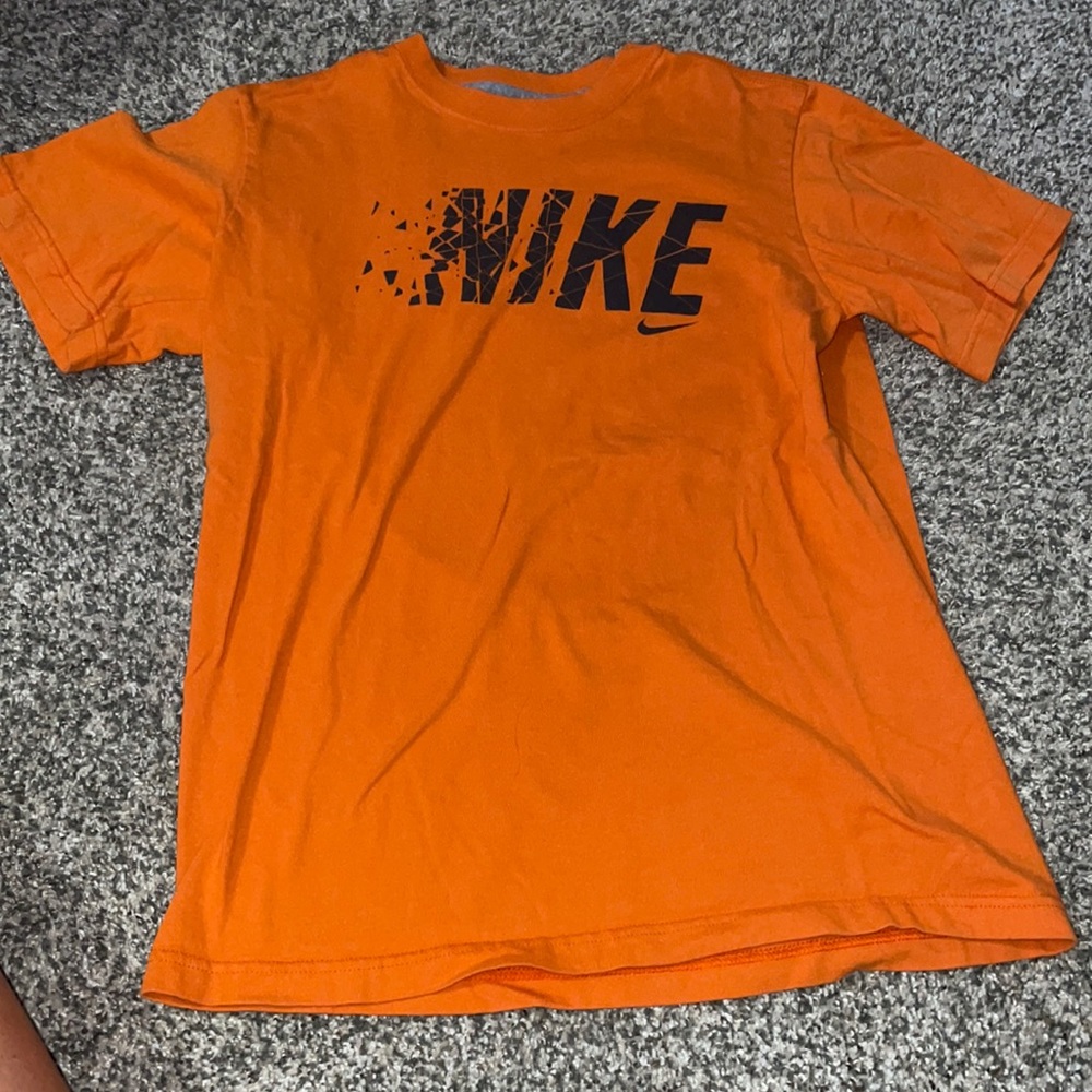 Nike T-shirt. Size large.